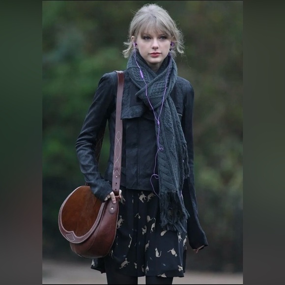 Ralph Lauren RUGBY Pony Hair Leather Saddle Bag (Rare!!) Seen on Taylor Swift - Picture 9 of 9